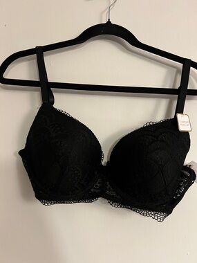 Adrienne Vittadini Black Lace Push-Up Bra